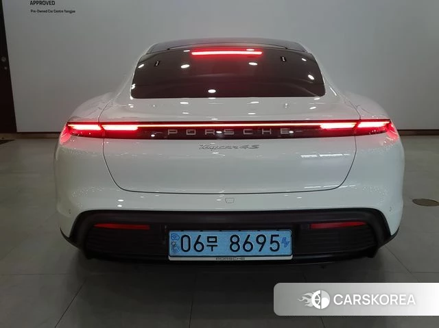 Porsche Taycan id 4463404 из Кореи 14