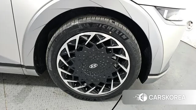 Hyundai Ionic 5 id 3691220 из Кореи 14