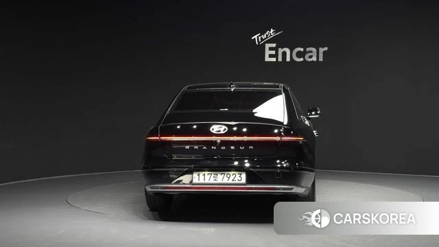 Hyundai Grandeur (GN7) id 3811821 из Кореи 14