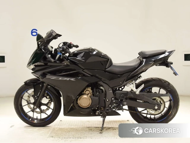 Проданный Honda CBR400R 2017 из Японии
