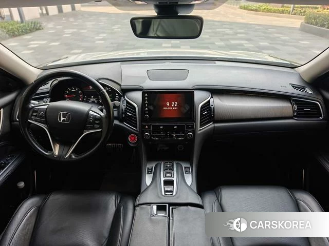 Honda Crown Road 2022 Белый из Китая, фото 4