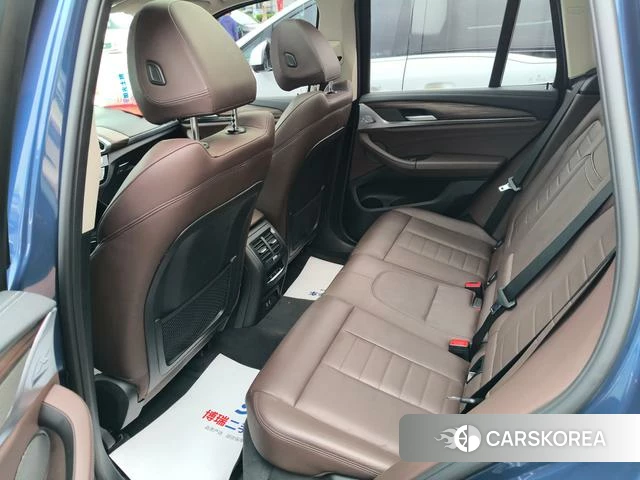 BMW X3 id 4275779 из Китая 10