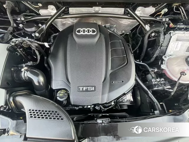 Audi Q5L id 3890149 из Китая 13