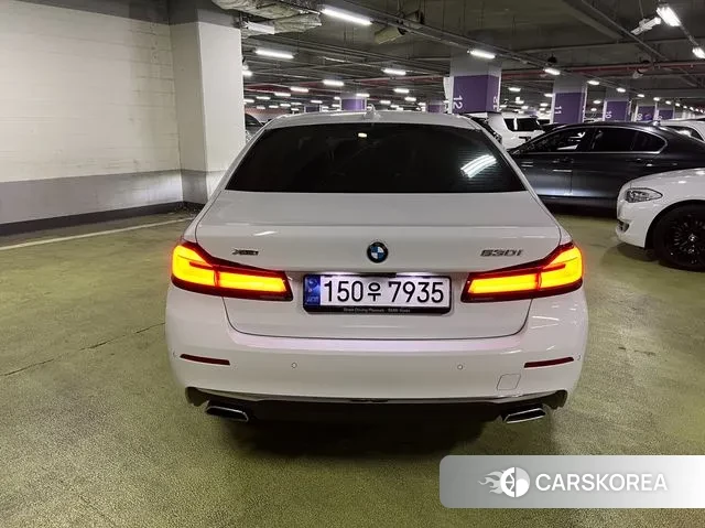 BMW 5 Series (G30) id 3770247 из Кореи 14