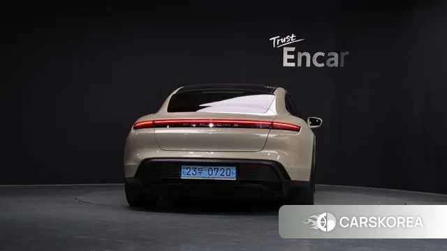 Porsche Taycan id 3312121 из Кореи 14