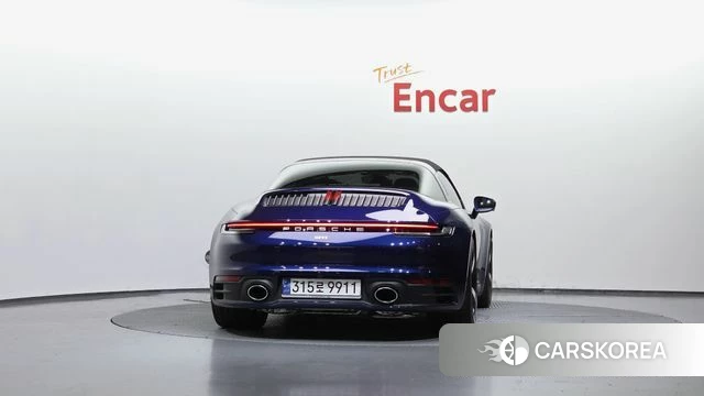 Porsche 911(992) id 4292092 из Кореи 14