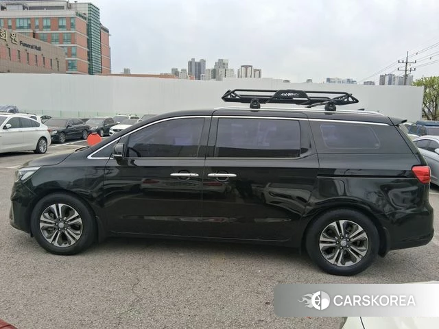 Kia The New Carnival id 4188608 из Кореи 14