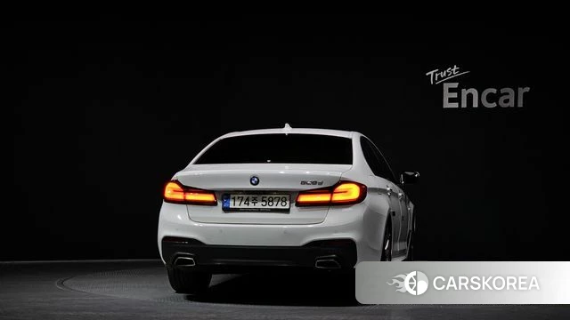 BMW 5 Series (G30) id 3899859 из Кореи 14