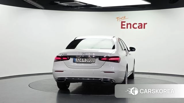 Mercedes-Benz E-Class W213 id 4697642 из Кореи 34