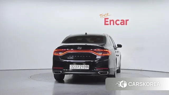 Hyundai Grandeur IG id 3385687 из Кореи 14