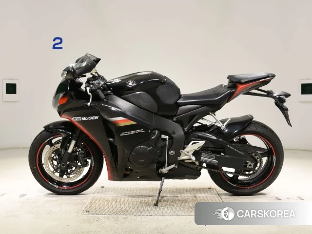 Проданный Honda CBR1000RR 2010 из Японии