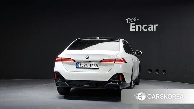 BMW 5 Series (G60) id 4462718 из Кореи 14