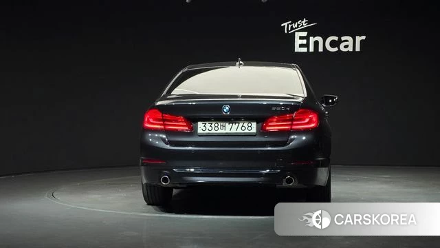 BMW 5 Series (G30) id 4410638 из Кореи 24