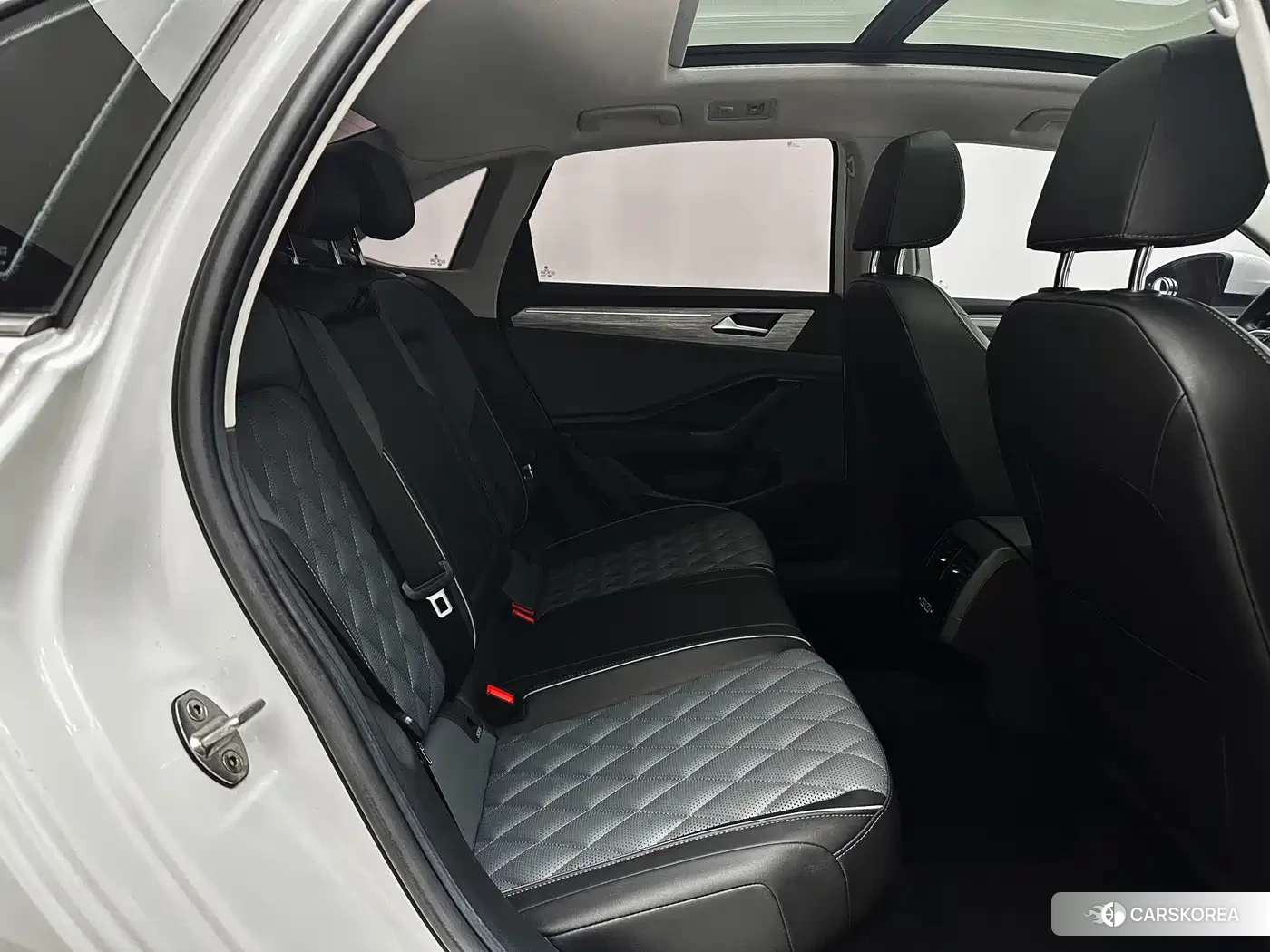 Volkswagen Sagitar id 4546422 из Китая 18