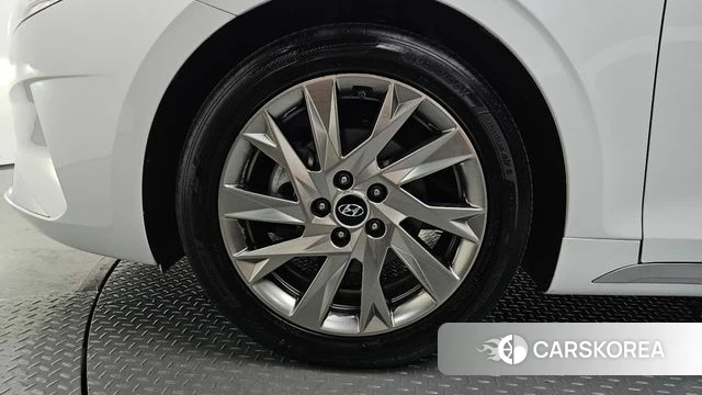 Hyundai The New Grandeur IG Hybrid id 4625563 из Кореи 26