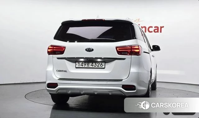 Kia The New Carnival id 4638142 из Кореи 14