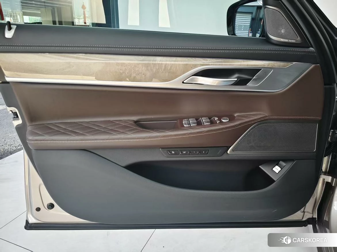 BMW 7 series id 4452752 из Китая 14