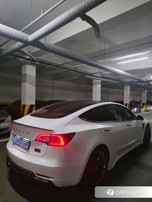 Tesla Model 3 2021 Белый из Кореи, фото 4