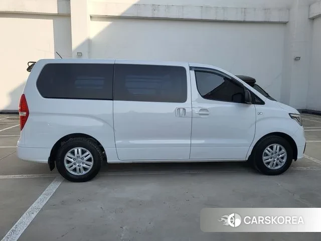 Hyundai The New Grand Starex id 3789406 из Кореи 11