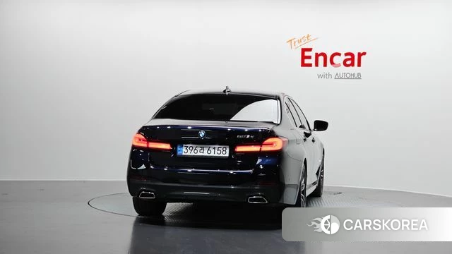 BMW 5 Series (G30) id 3897465 из Кореи 14