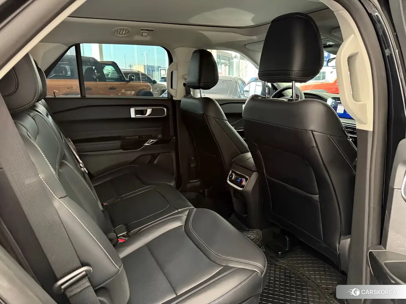 Ford Explorer 2025 Черный из Китая, фото 6