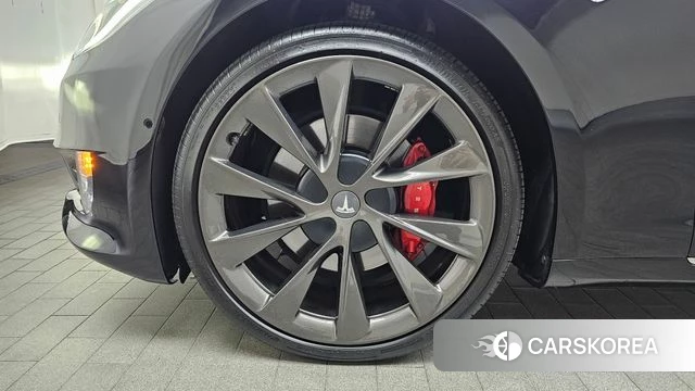 Tesla Model S id 4551624 из Кореи 24