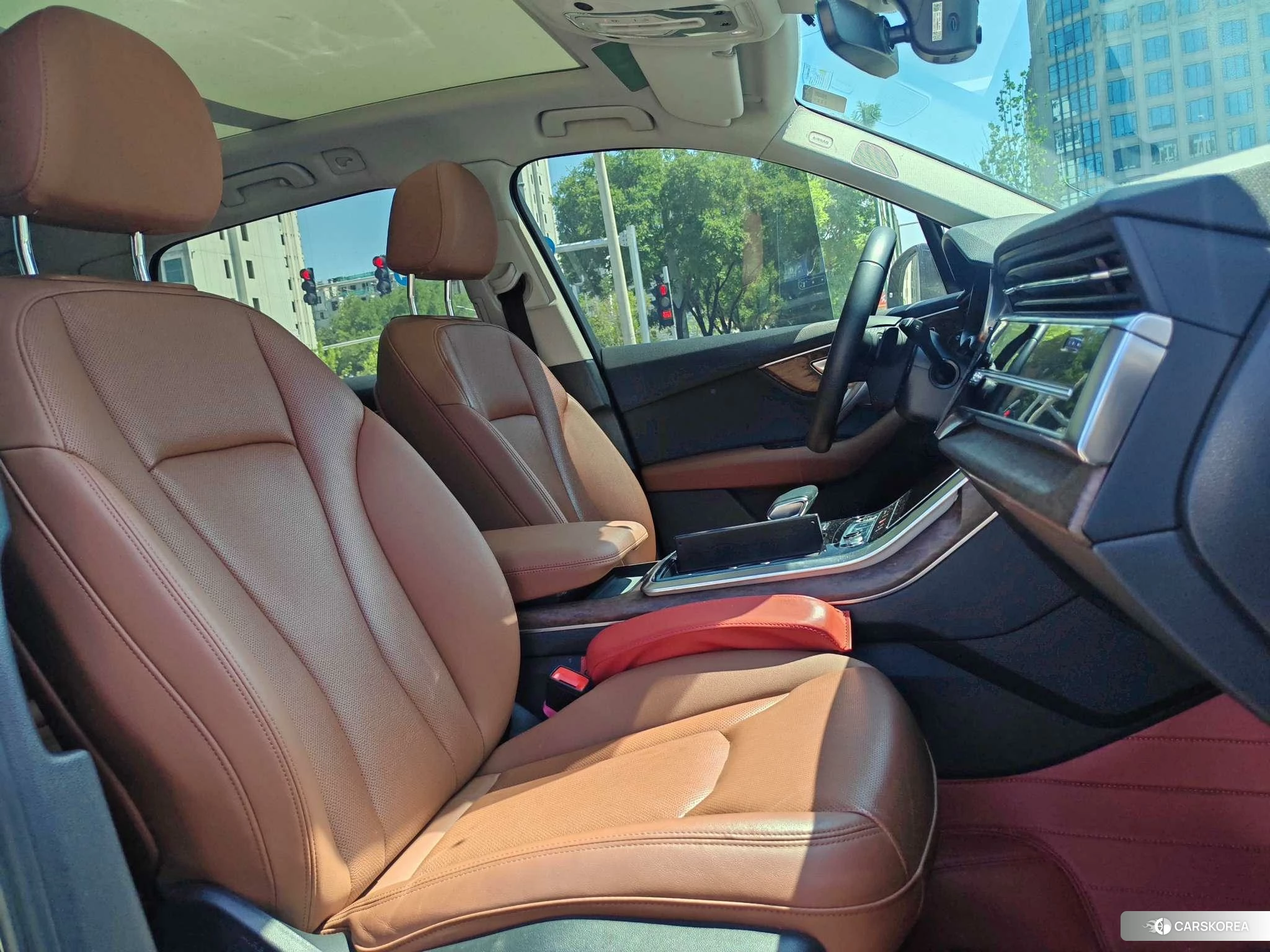 Audi Q7 2021 Черный из Китая, фото 4