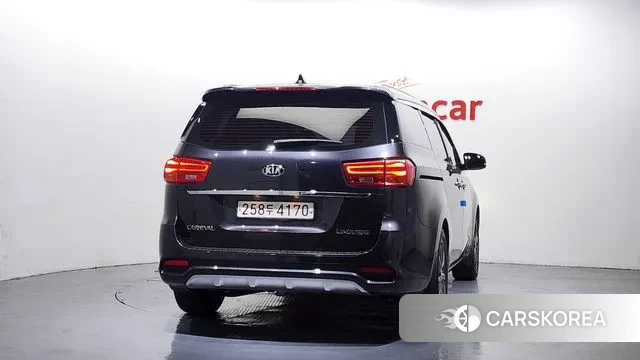 Kia The New Carnival id 3505209 из Кореи 14