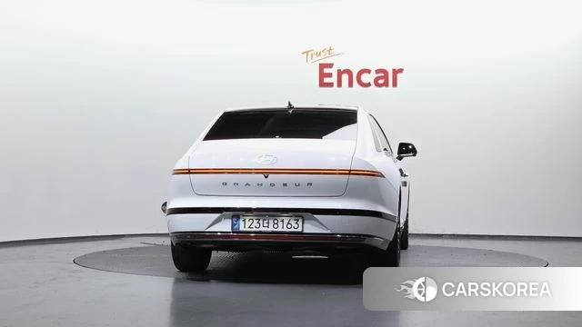 Hyundai Grandeur Hybrid (GN7) id 4194786 из Кореи 32