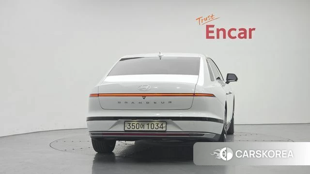 Hyundai Grandeur (GN7) id 4898354 из Кореи 14