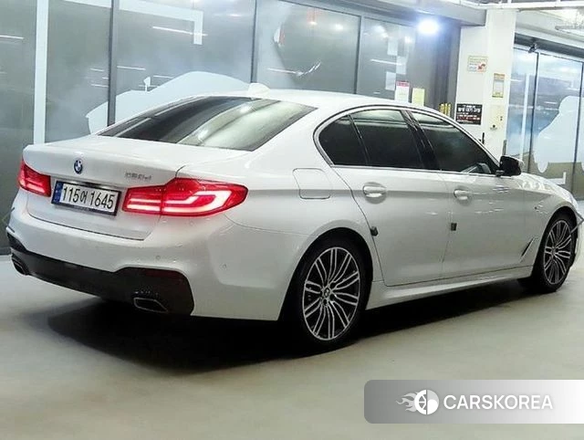 BMW 5 Series (G30) id 4402722 из Кореи 14