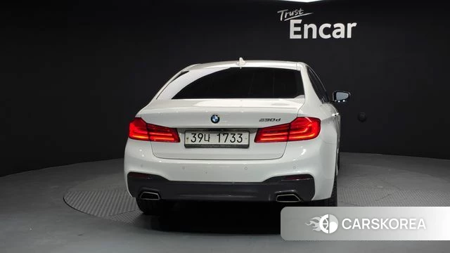 BMW 5 Series (G30) id 4197119 из Кореи 25