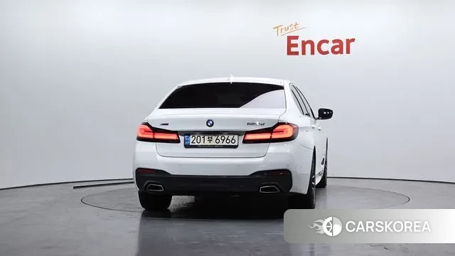 BMW 5 Series (G30) id 3722596 из Кореи 14