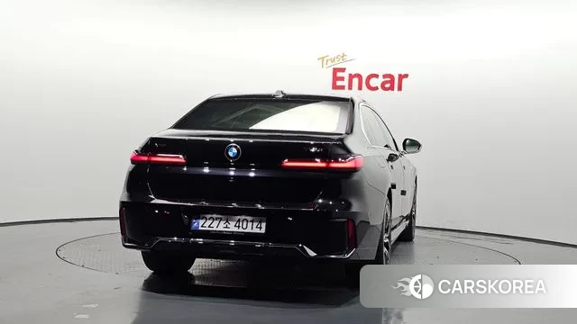 BMW 7 Series (G70) id 3142193 из Кореи 14