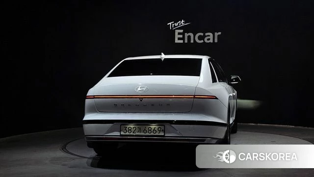 Hyundai Grandeur (GN7) id 4194622 из Кореи 24