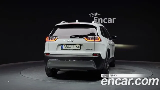 Jeep Cherokee (KL) id 2726030 из Кореи 14