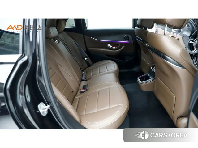 Mercedes-Benz E-class 2023 Черный из Китая, фото 4