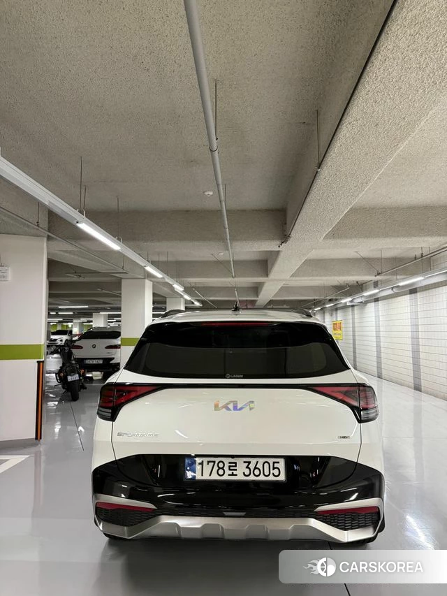 Kia Sportage 5th Generation Hybrid 2024 Белый из Кореи, фото 6