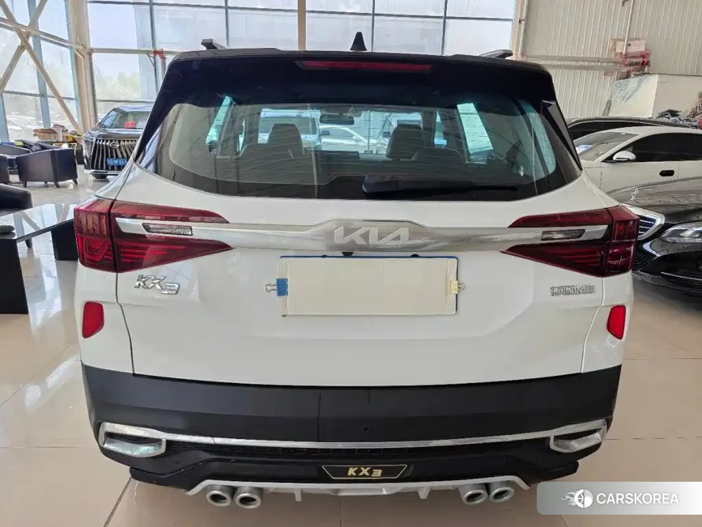 Kia KX3 2022 Белый из Китая, фото 4