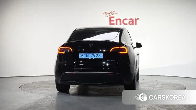 Tesla Model Y id 3596132 из Кореи 14