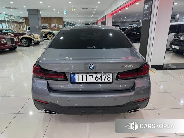 BMW 5 Series (G30) id 4540844 из Кореи 11