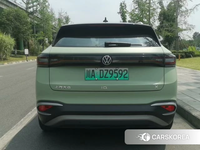Volkswagen ID.4 X 2022 Зеленый из Китая, фото 4