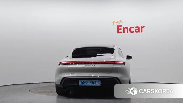 Porsche Taycan id 3916406 из Кореи 14