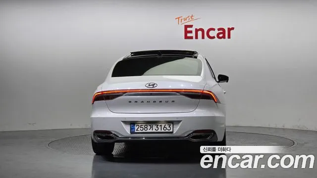 Hyundai The New Grandeur IG id 2707640 из Кореи 14