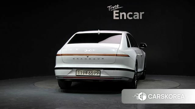 Hyundai Grandeur (GN7) id 4493898 из Кореи 28