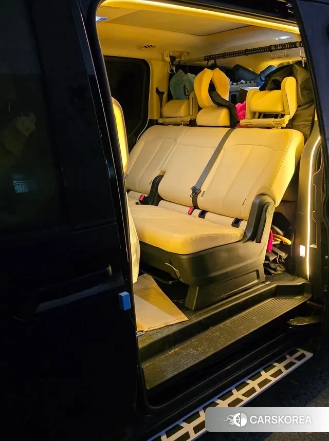 Hyundai Staria 2025 Черный из Кореи, фото 4