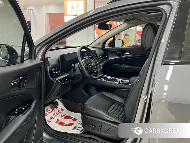 Kia Lion Platinum expands the world 2024 Темно-серый из Китая, фото 5