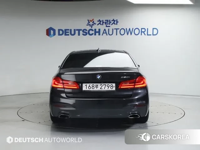 BMW 5 Series (G30) id 3182145 из Кореи 14