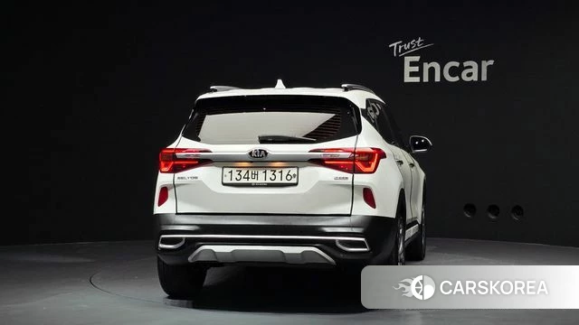 Kia Seltos id 4310372 из Кореи 14
