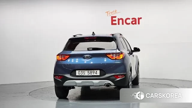 Kia Stonic id 3489624 из Кореи 14